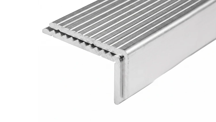 Cornière aluminium inégale 40×20×2,6 mm – profilé L, longueur 2000 mm 001-702 (3)