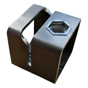 Synerga ZU-1 – support de montage universel pour pinces PV sur carports et structures au sol