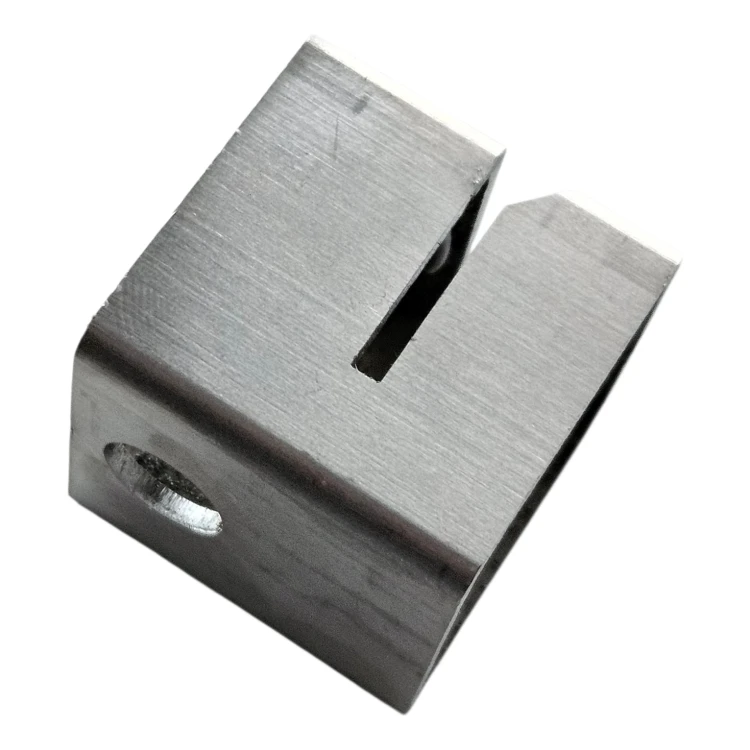 Synerga ZU-1 – support de montage universel pour pinces PV sur carports et structures au sol 001-017 (3)
